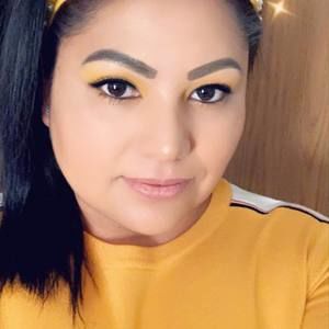 Meet your Posher, Mirna